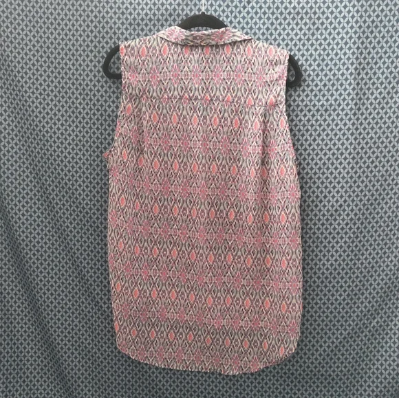 H&M - Sheer buttoned down, collard tank top with stained glass pattern. Size- 14 - Picture 8 of 8